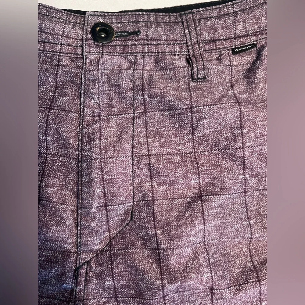 Men’s Hurley plaid‎ walk shorts size 31